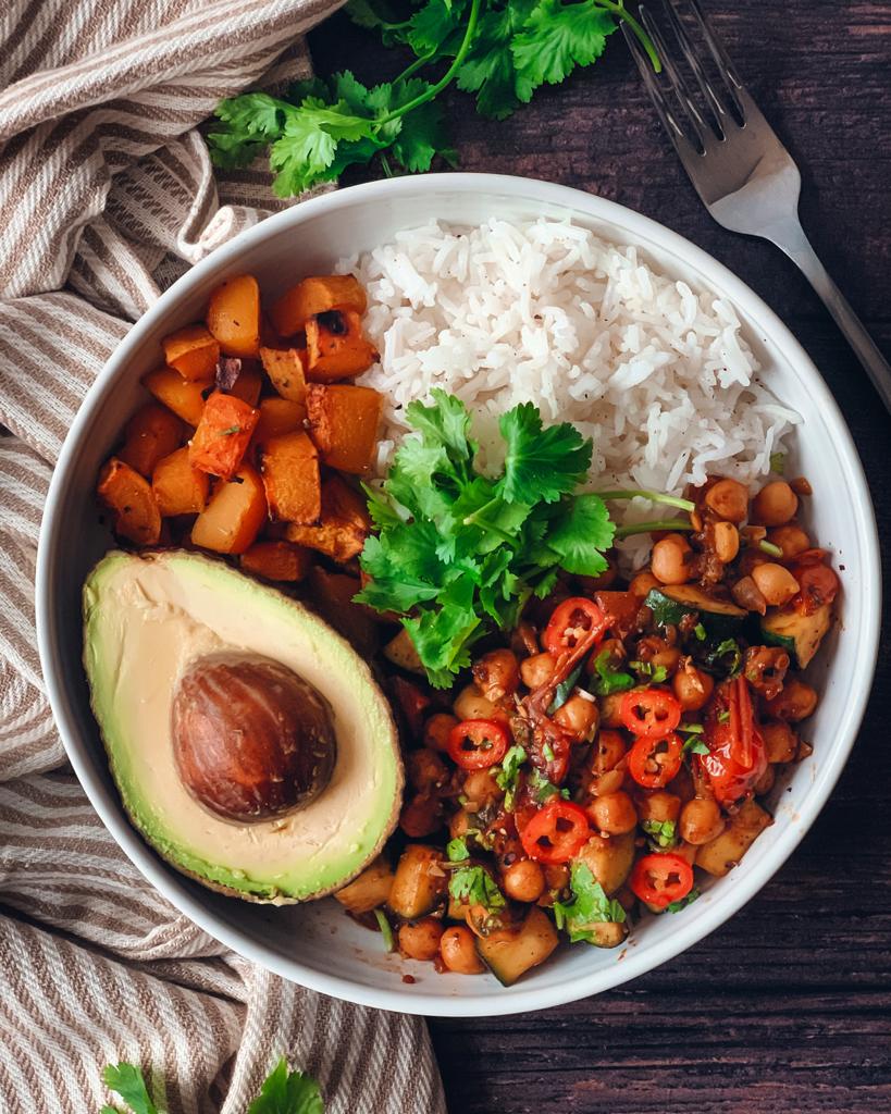 Roasted Butternut squash and Chickpea buddhabowl 1